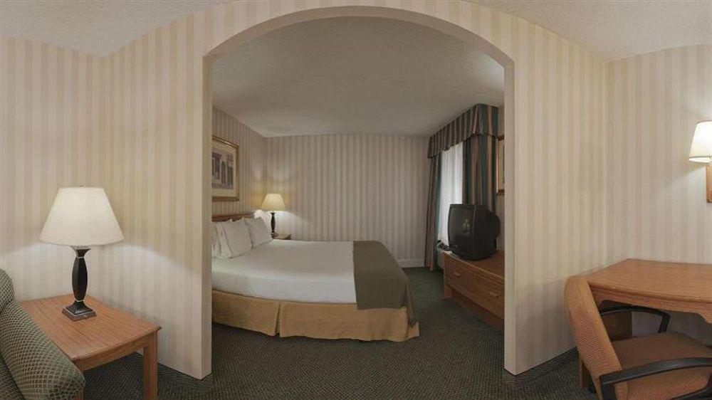 Holiday Inn Express Frazer - Malvern By Ihg Exterior foto